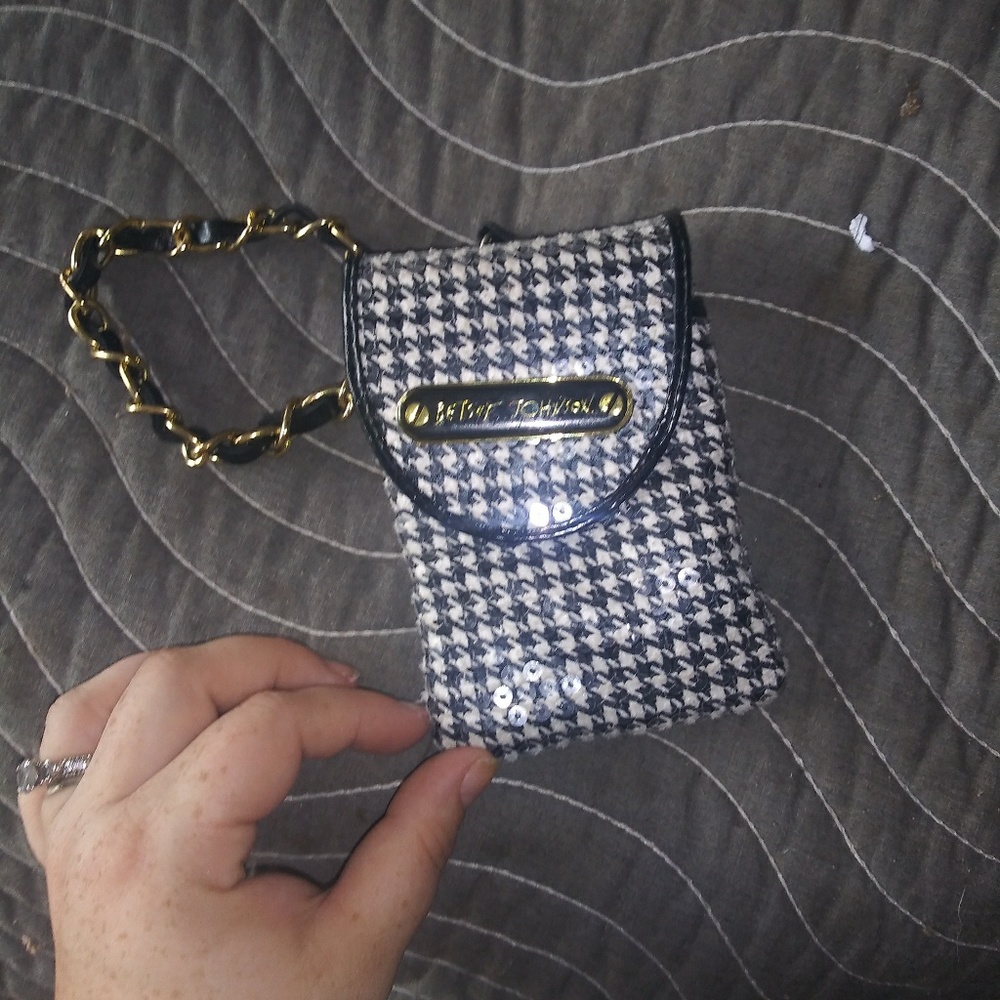 Betsey johnson wristlet